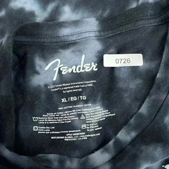 Fender Tie-Dye Guitar Graphic Tee Men Size XL Skate Casual Band Music - Picture 3 of 7